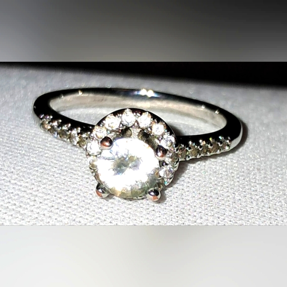 SOLITARE ENGAGEMENT RING Sz 10 - Picture 6 of 10